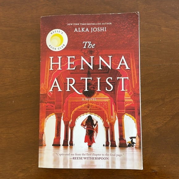 BOOK - The Henna Artist by Alka Joshi - Picture 1 of 5